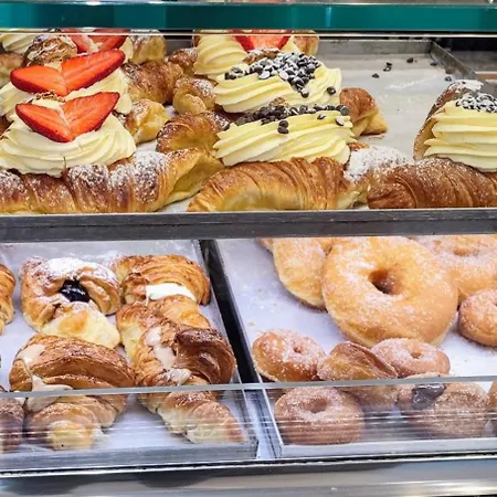 Alojamento de Acomodação e Pequeno-almoço Miracol 4*